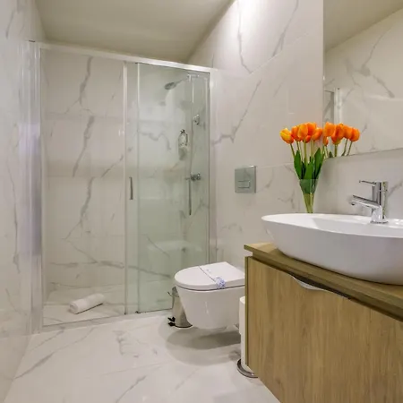 Magnolia 2 Luxury With Ac Metro Downtown Oporto